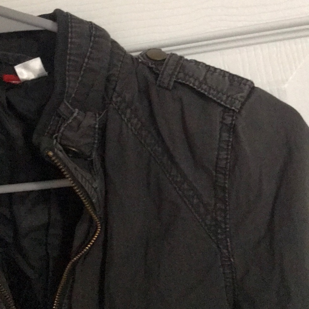 Jacket - Picture 4 of 6